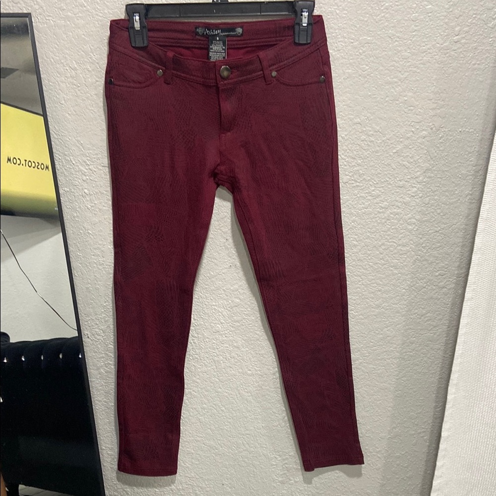Ashley By 26 International Red Ankle Cropped Jeans